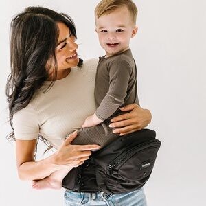 Tushbaby black carrier